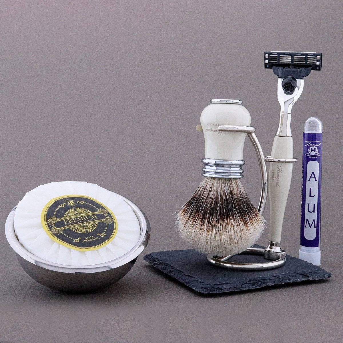 Haryali's Victoria Range Shaving Kit Haryali London UK