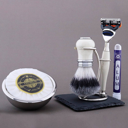 Haryali's Victoria Range Shaving Kit