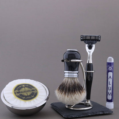 Haryali's Victoria Range Shaving Kit 