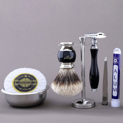 Haryali's Vase Range Shaving Kit - HARYALI LONDON