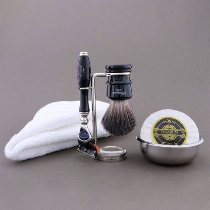 Haryali's Legend Range Shaving Kit 